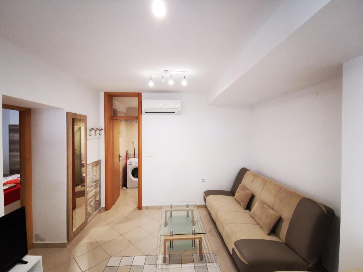 Meressa Paolia Apartments Новиград Экстерьер фото