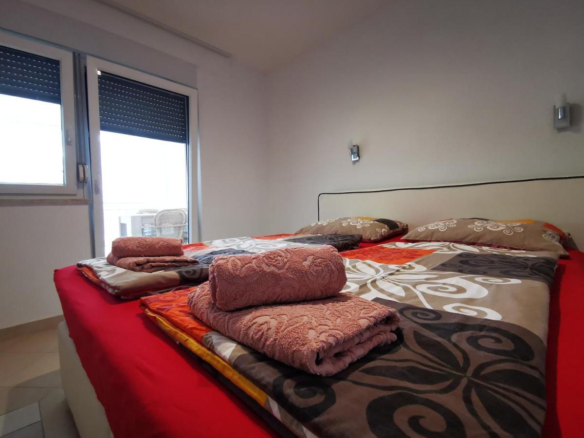 Meressa Paolia Apartments Новиград Экстерьер фото