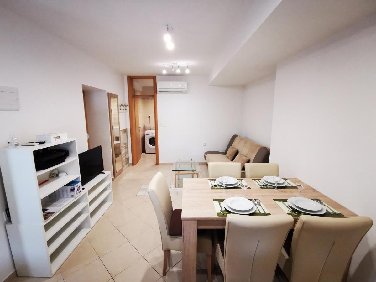 Meressa Paolia Apartments Новиград Экстерьер фото